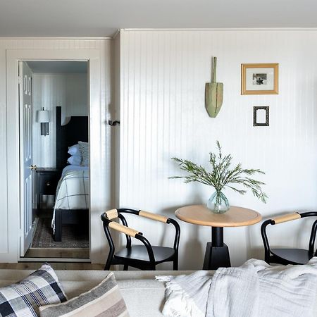 Bluebird Ocean Point Inn Eksteriør bilde