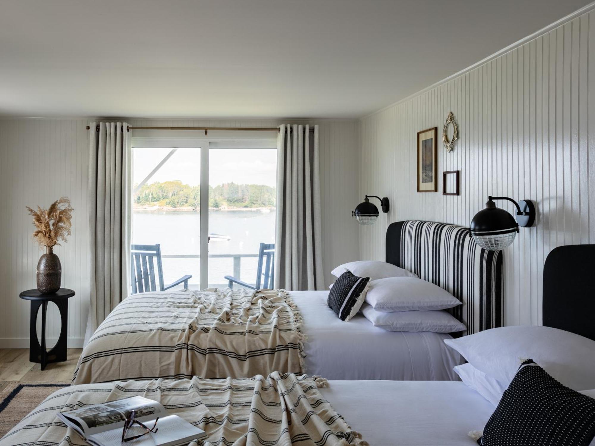 Bluebird Ocean Point Inn Eksteriør bilde