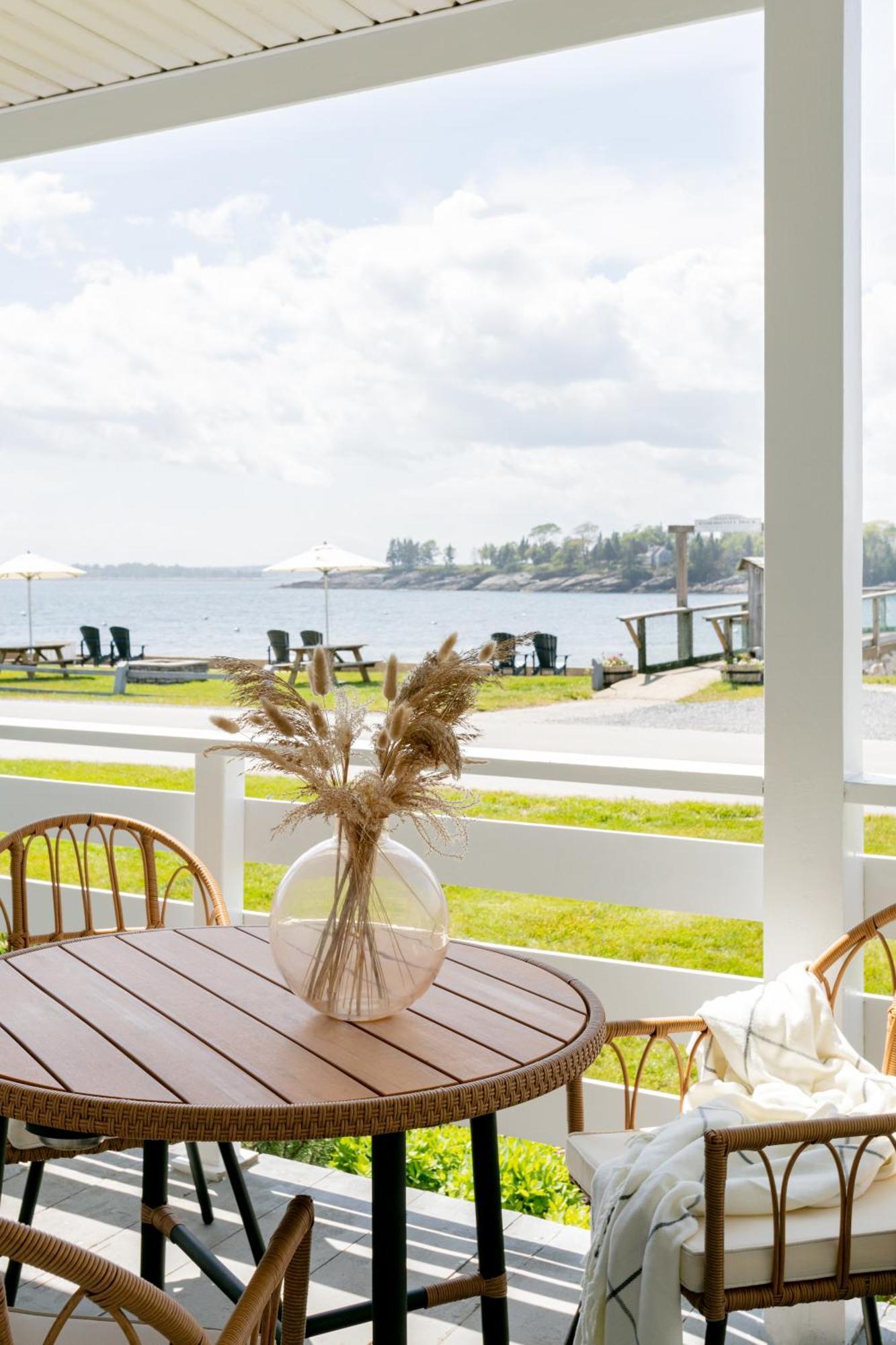 Bluebird Ocean Point Inn Eksteriør bilde