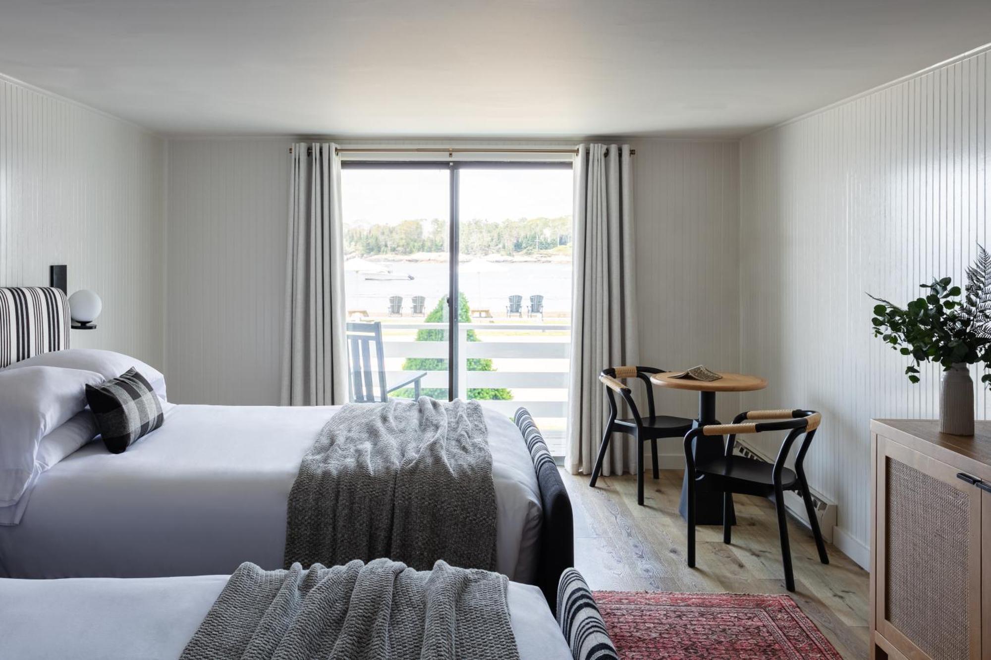Bluebird Ocean Point Inn Eksteriør bilde